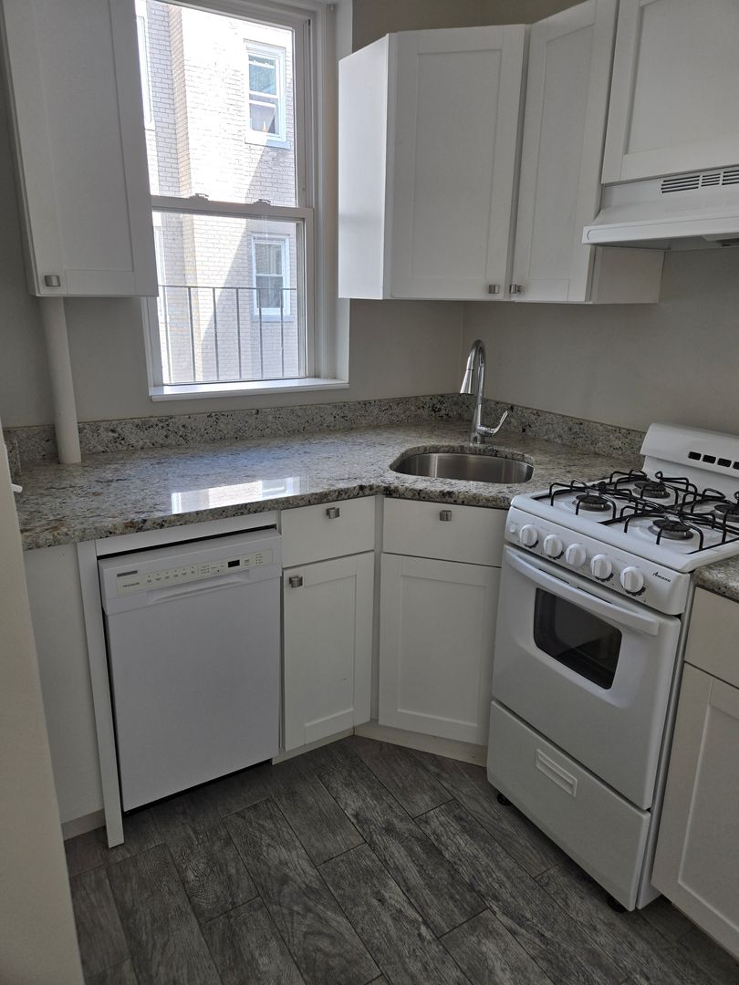 Boston (Allston) House: 1190 Commonwealth Ave