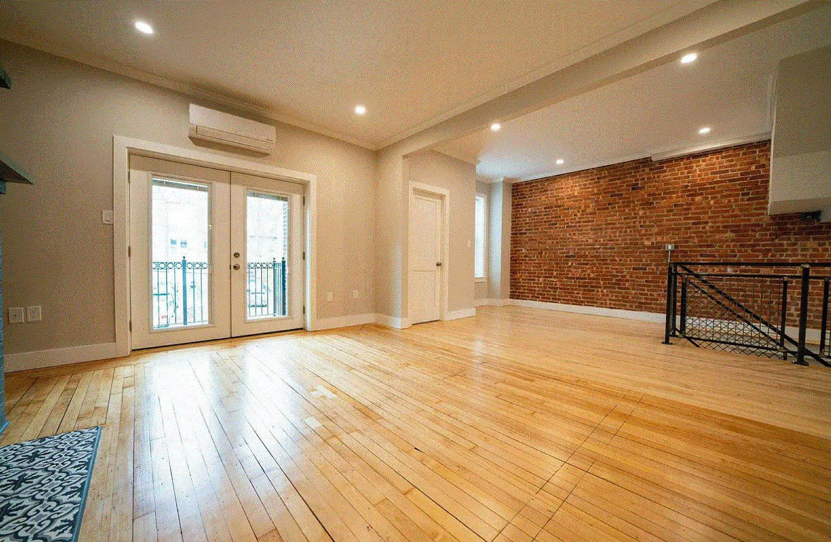 Boston Condo: 1753 Commonwealth Ave.,