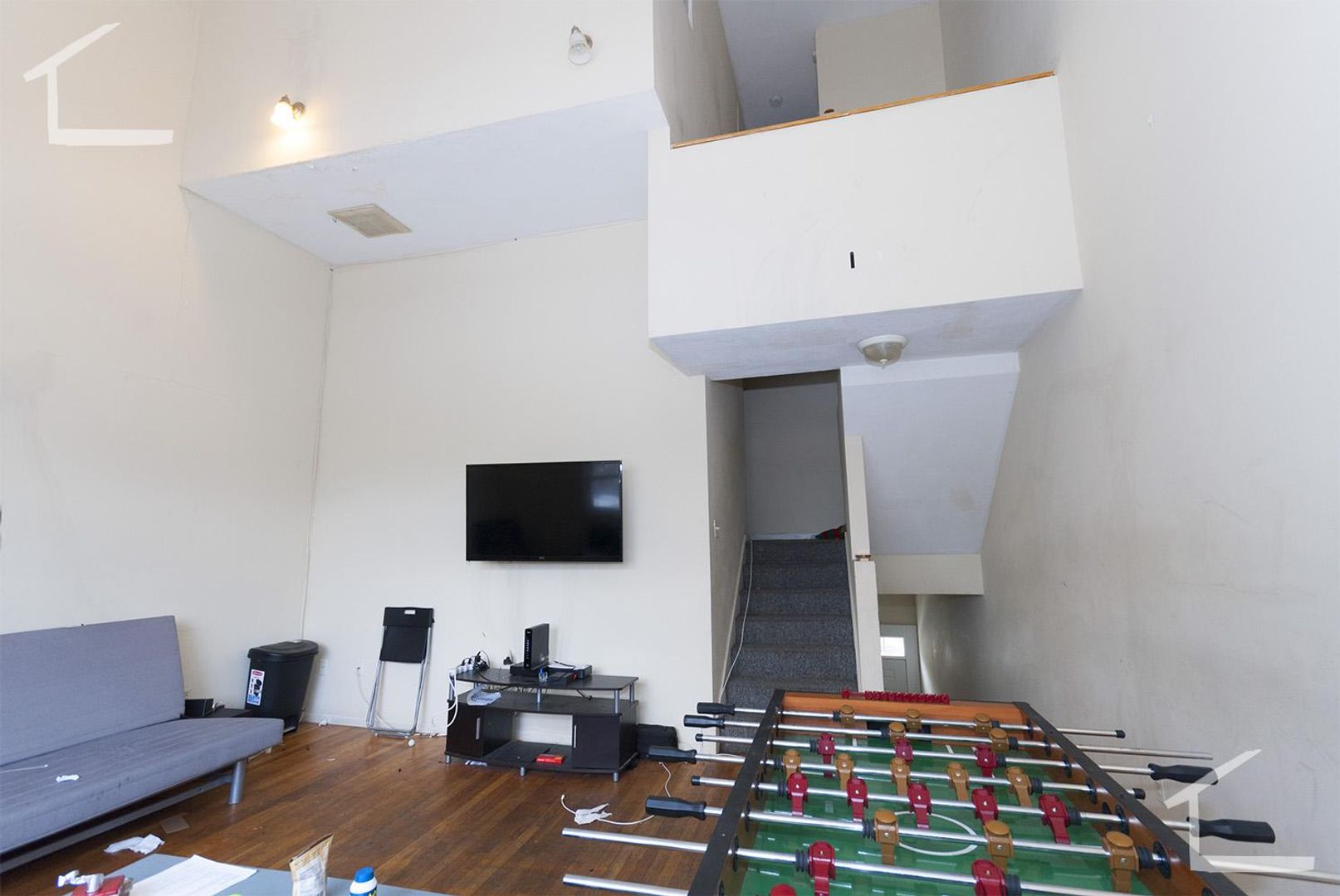 Boston Townhome: 131 Glenville Avenue