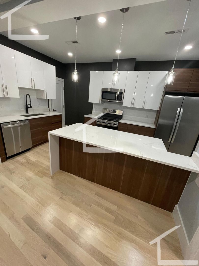 Brookline Condo: 9 University Road