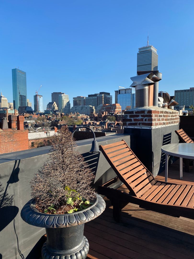Boston Condo: 458 Beacon St.