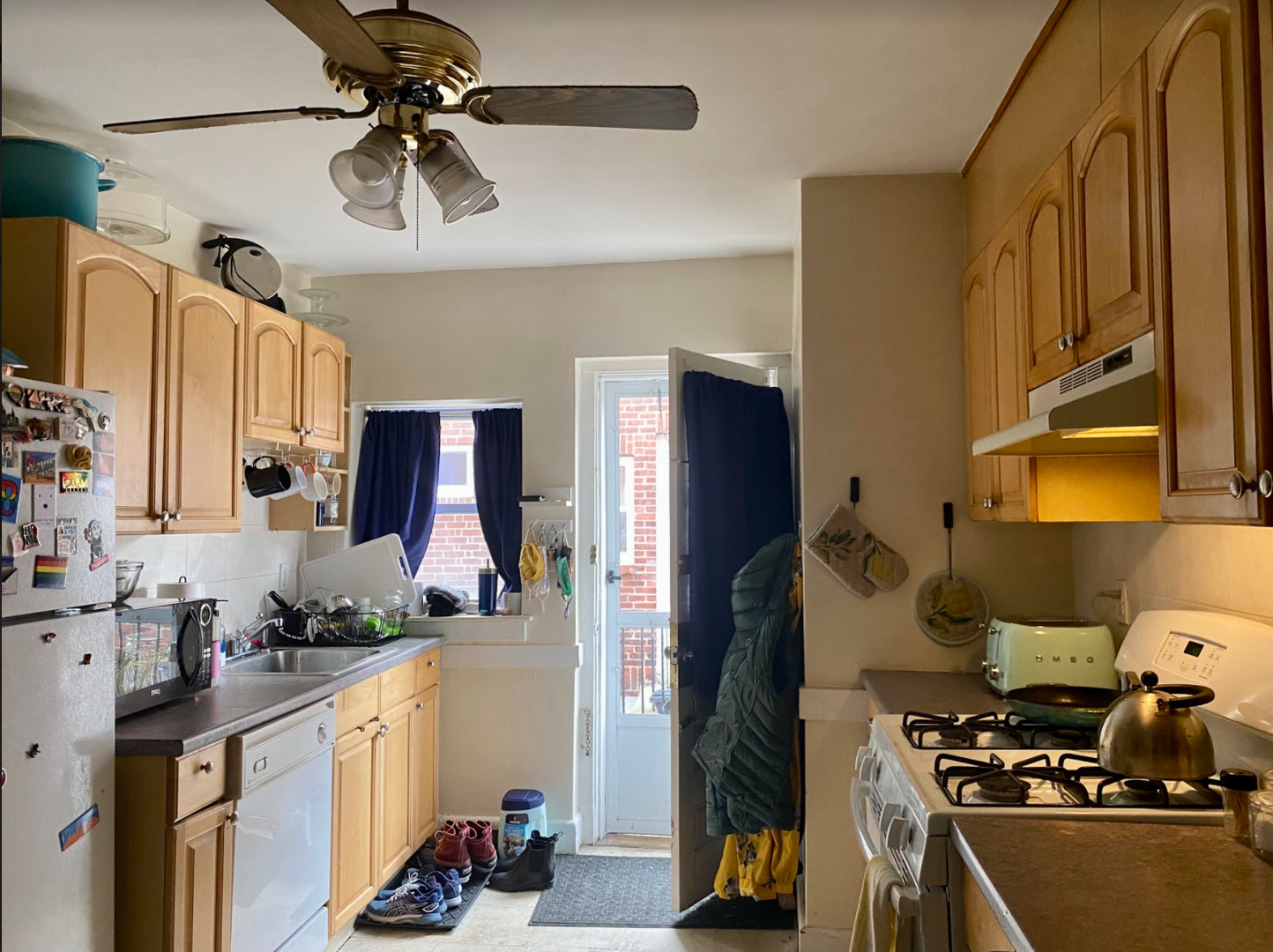 Boston House: 24 Brock St
