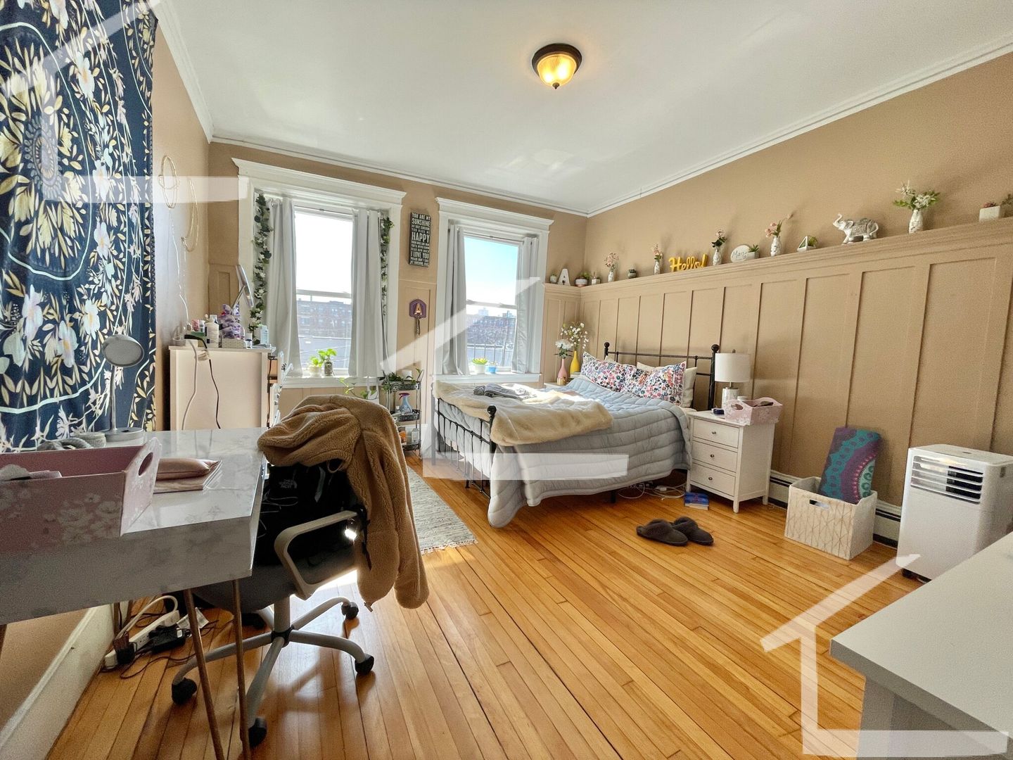 Boston Condo: 1 Glenville Ave