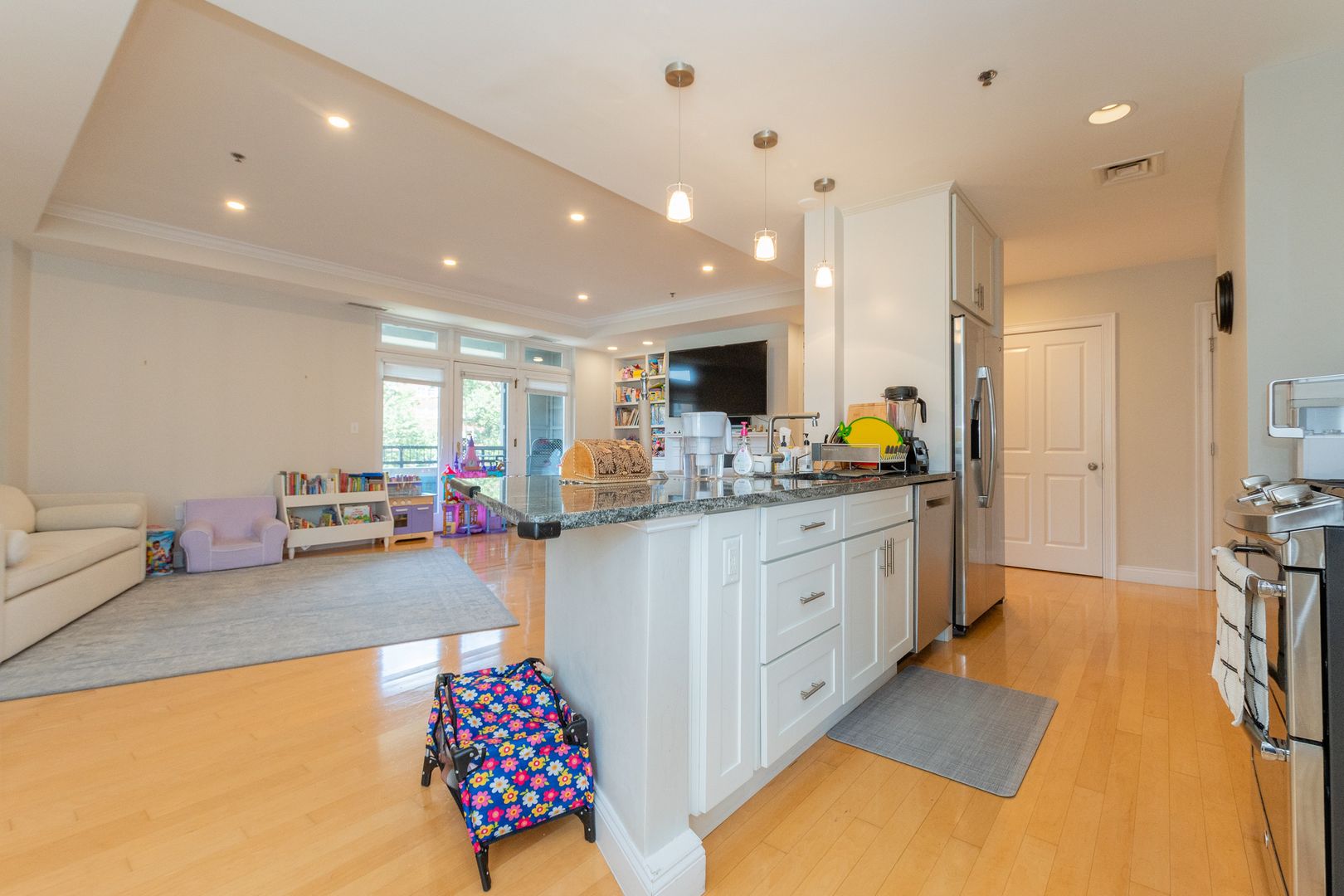 Brookline Condo: 1595 Beacon St.,