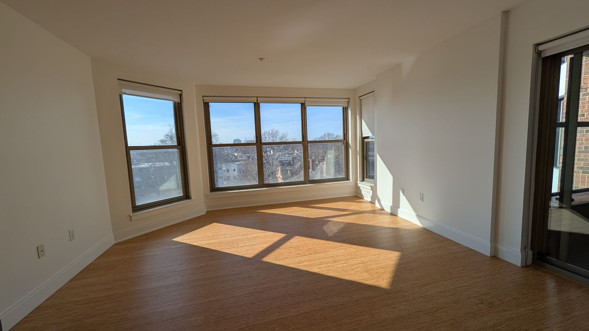 Boston Condo: 40 Malvern St.