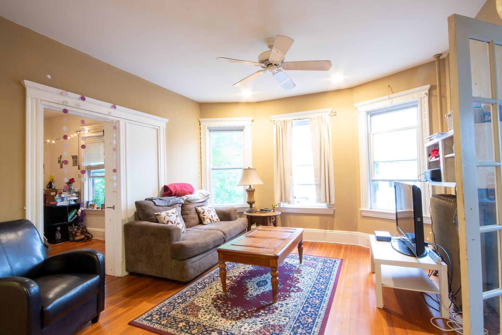 Mission Hill Condo: 142 Calumet St