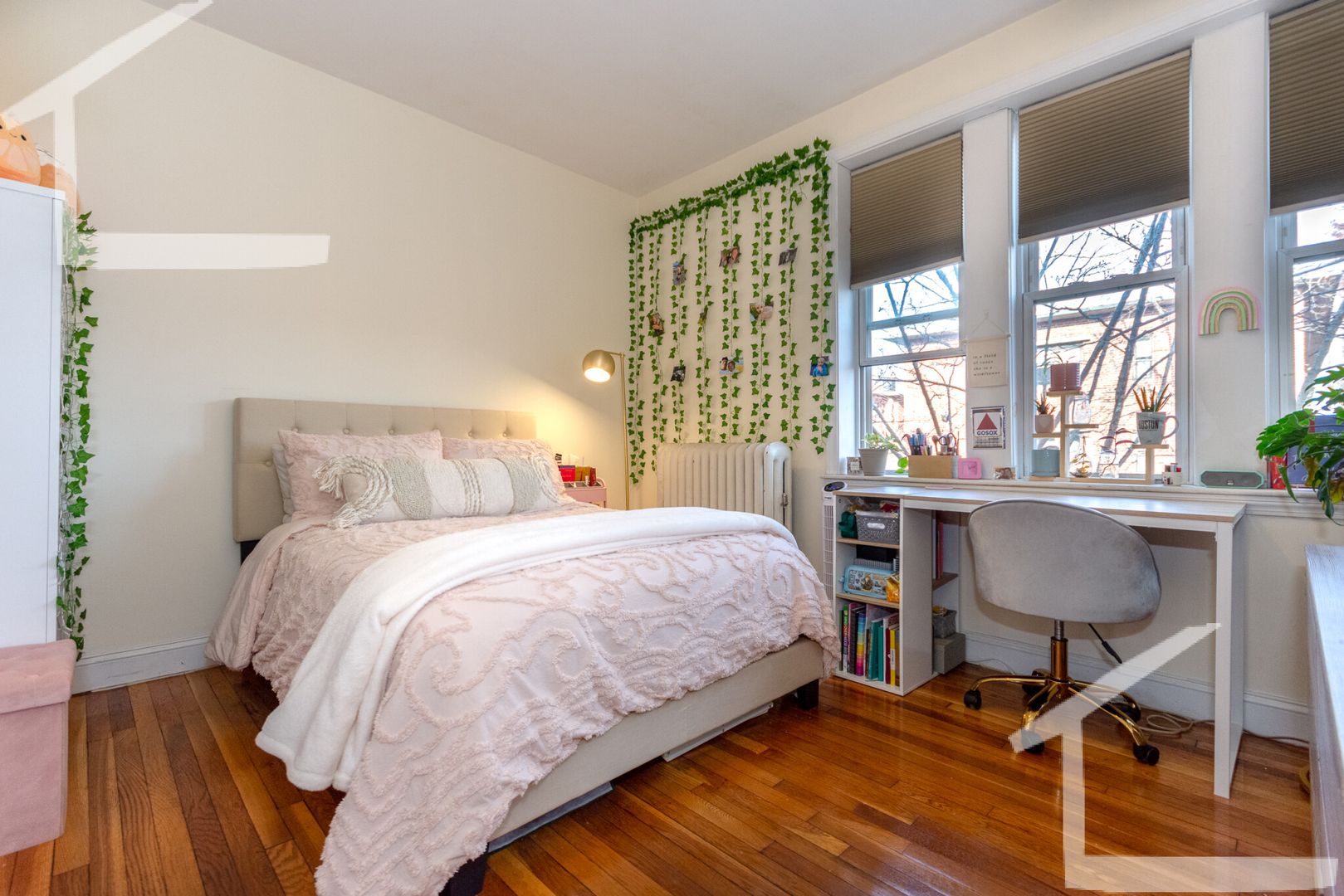 Brookline Condo: 51 Egmont St.