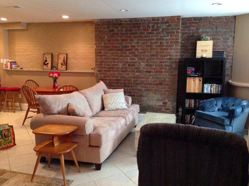 Allston 4 Bed, 2 Bath | 1,300 Sq Ft | Pet Friendly | No Broker Fee – photo 1