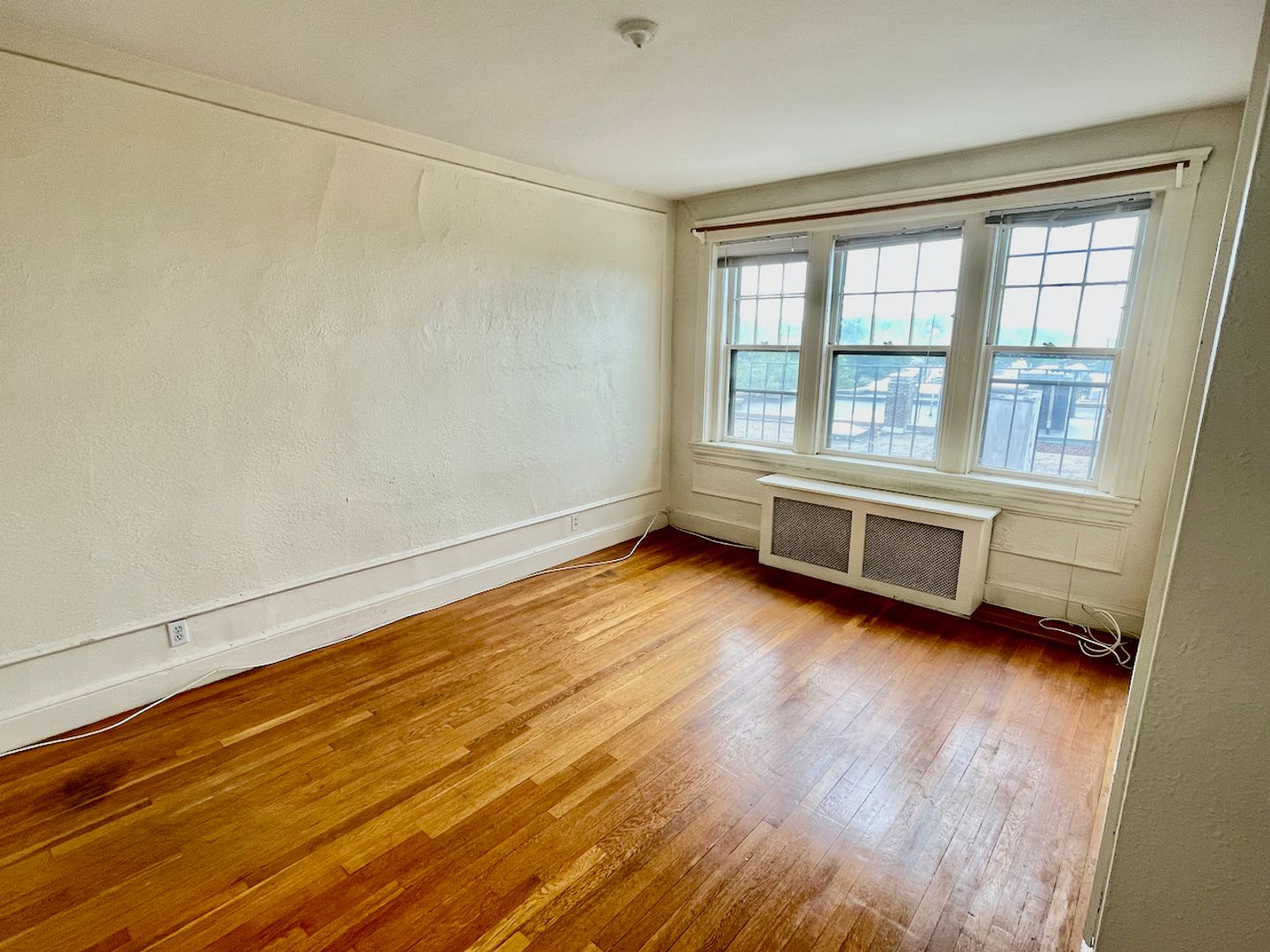 Boston Condo: 2003 Commonwealth Ave.,