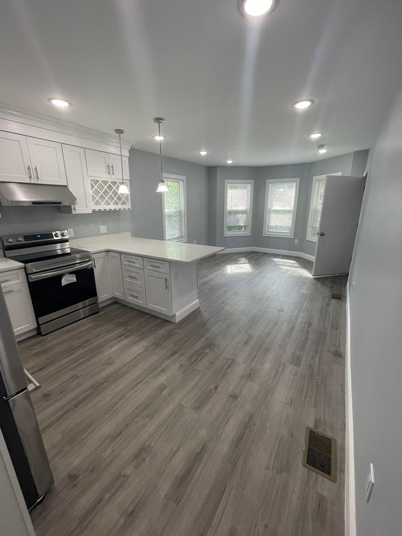 Newton Condo: 346 Cherry Street