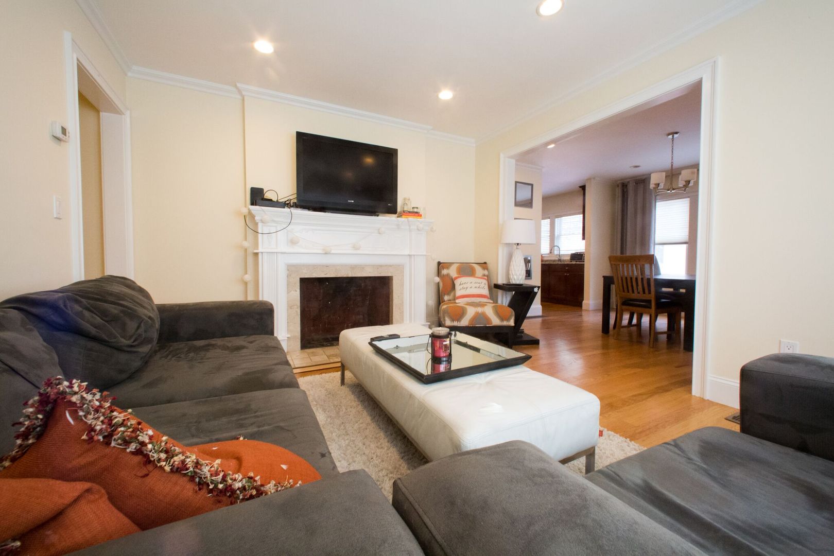 Brookline Townhome: 37 Beaconsfield St