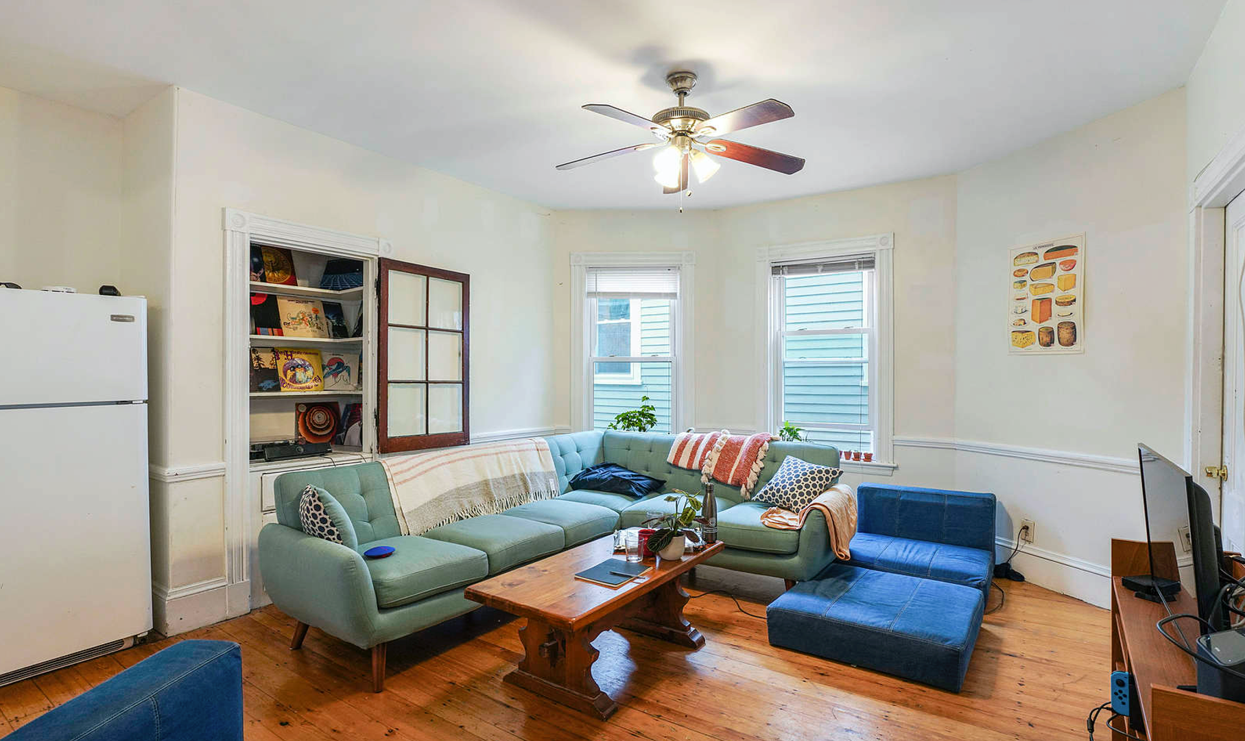 Mission Hill Townhome: 13 Sachem St