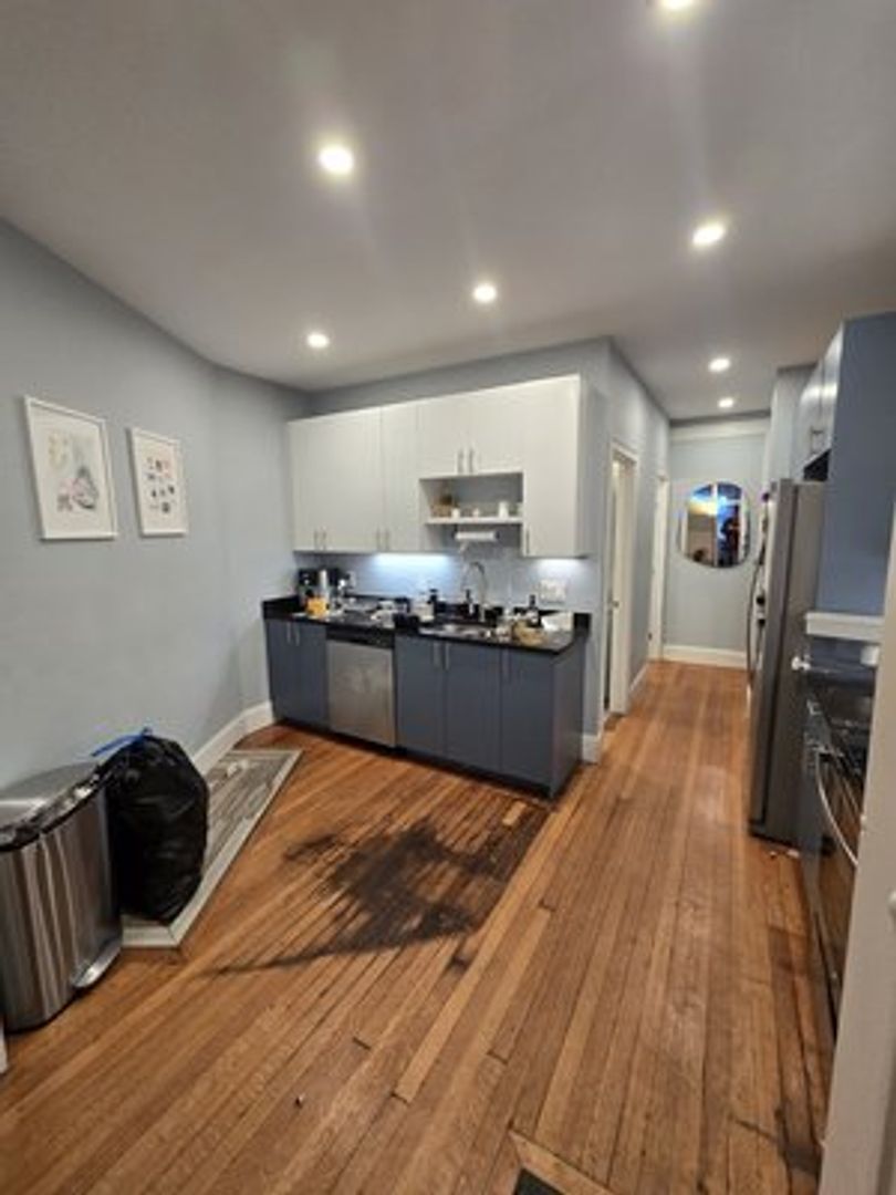 Boston Condo: 15 Bay State Rd.