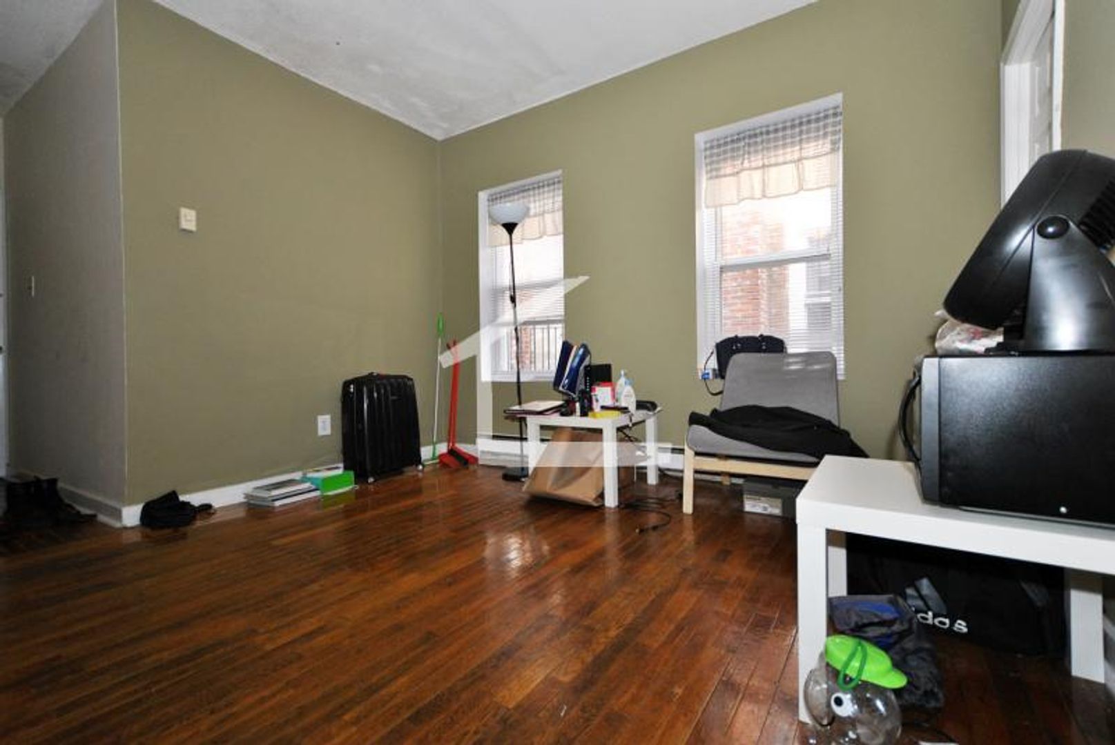 Boston House: 896 Huntington Ave.