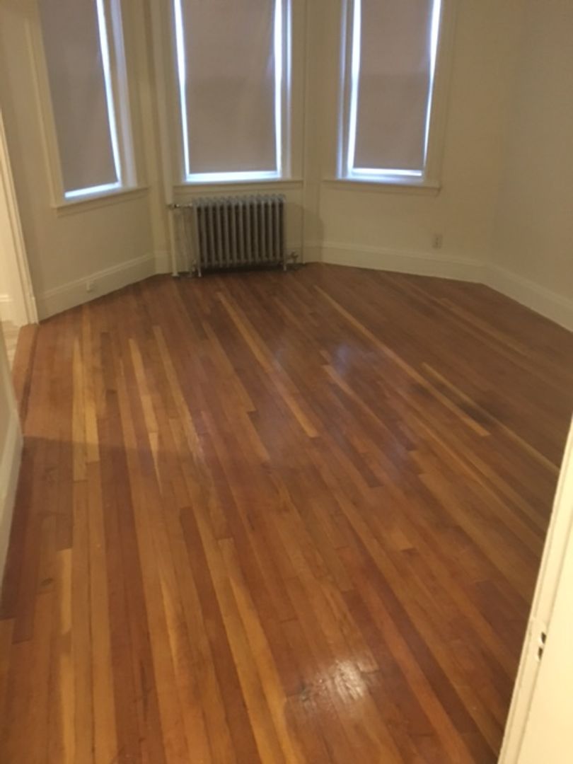 Boston House: 235 Park Dr.