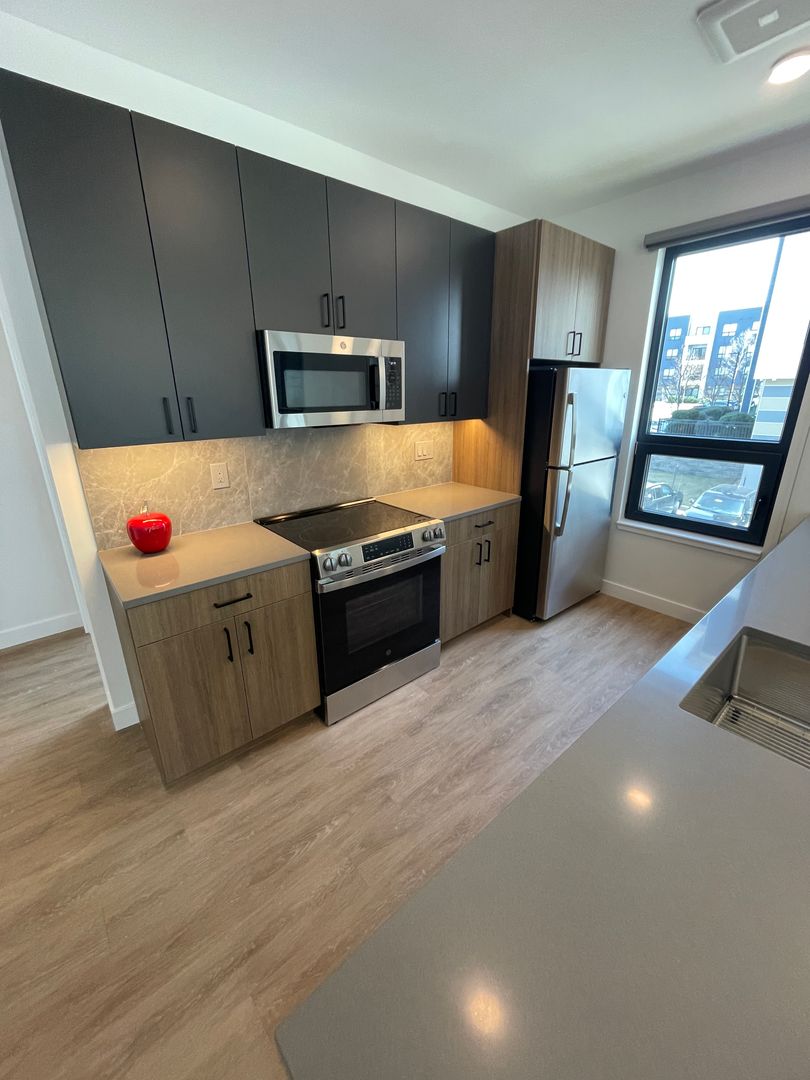 Boston Condo: 94 Gardner Street