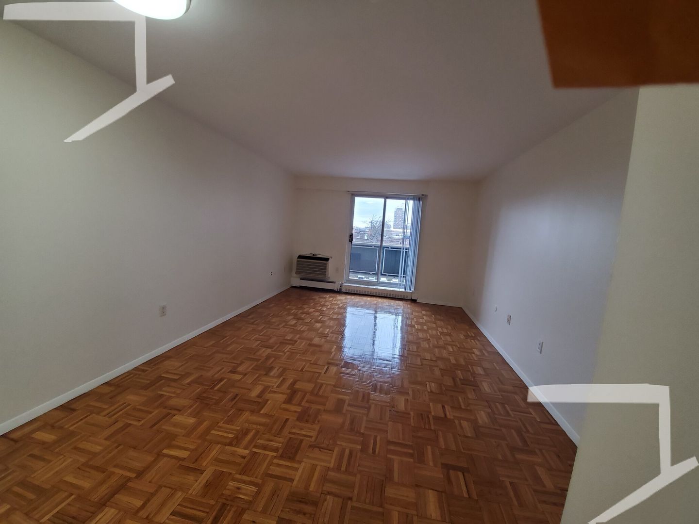 Brookline Condo: 171 Freeman St