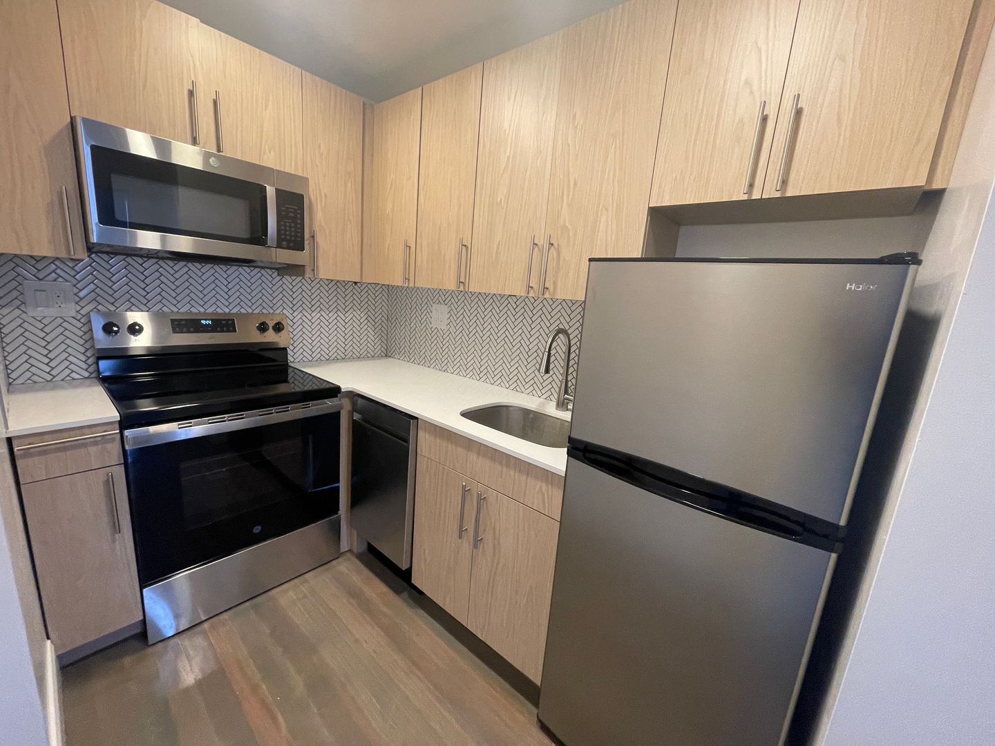 Newton Condo: 457 Centre st