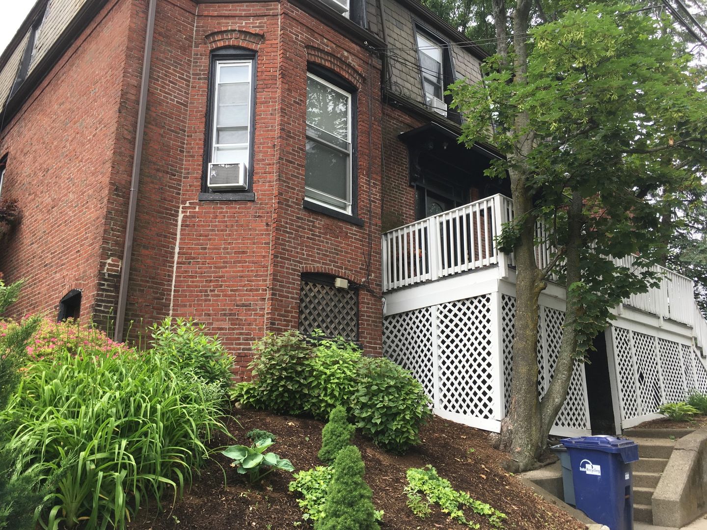 Brookline Condo: 40 Newton St
