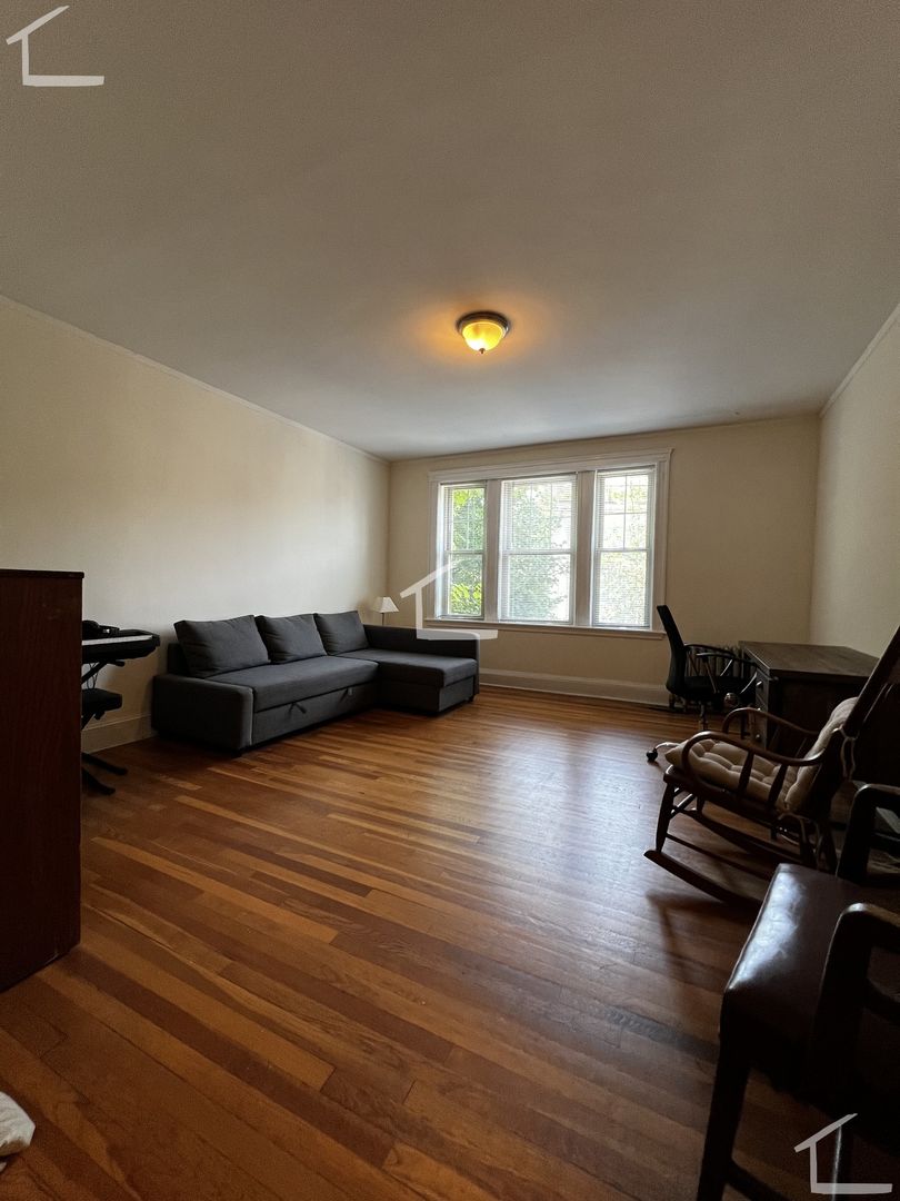 Boston Condo: 97 Chester St