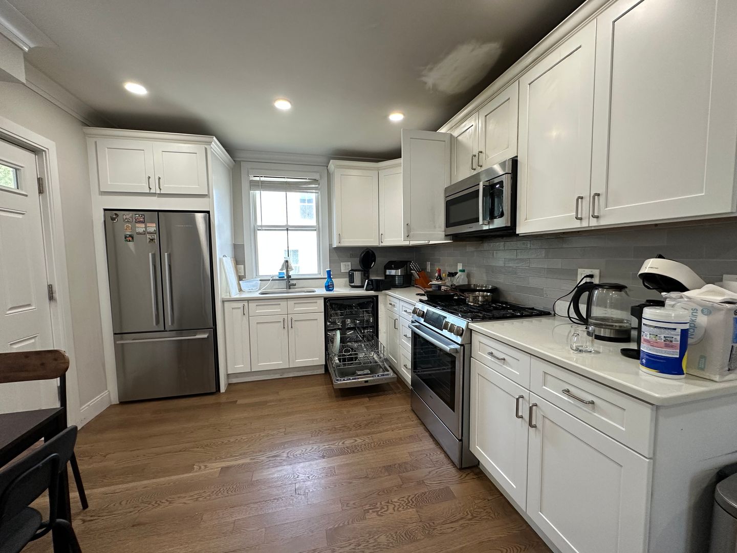 Boston Townhome: 159 Foster St