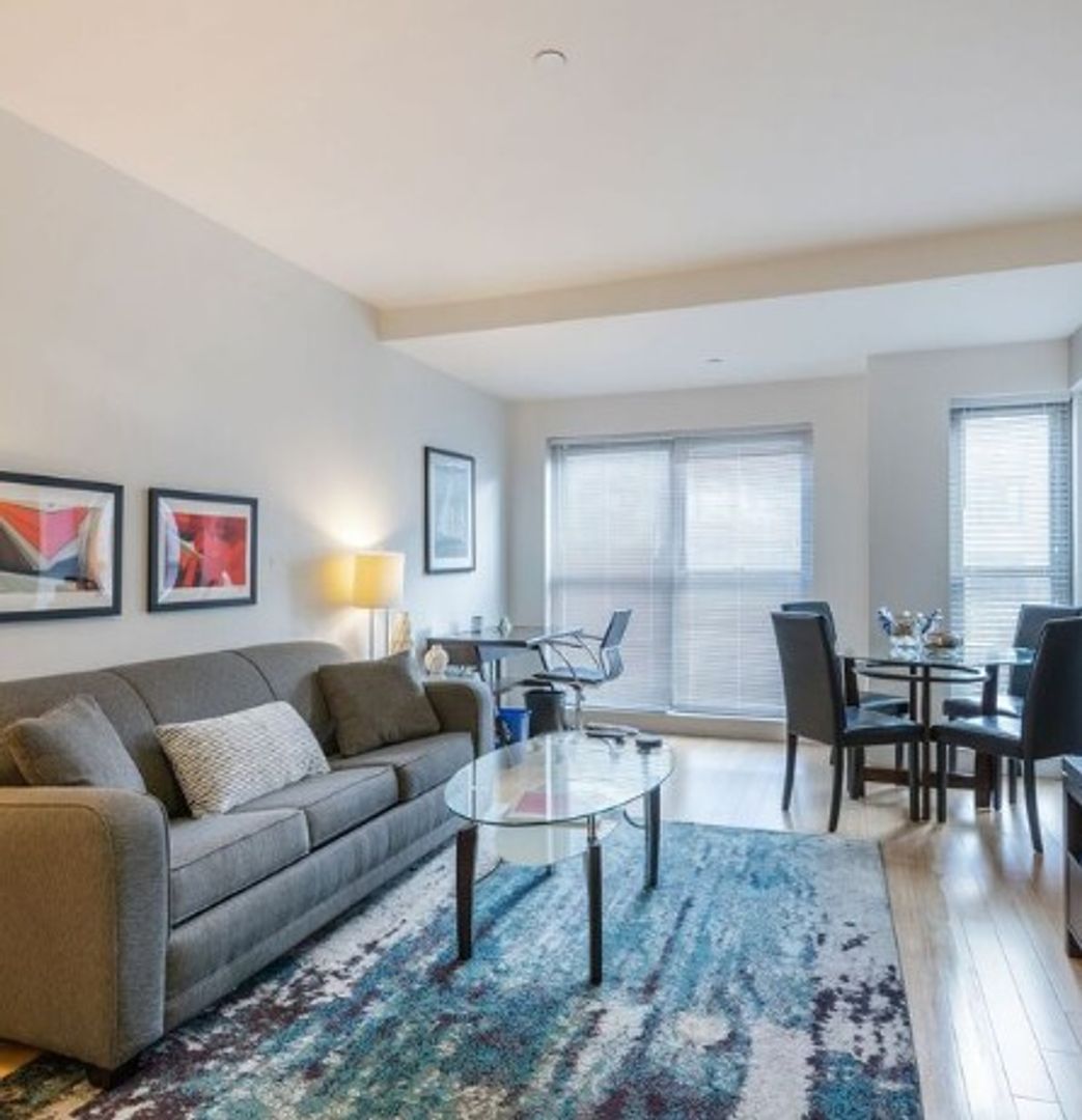 Boston House: 1085 Boylston St.