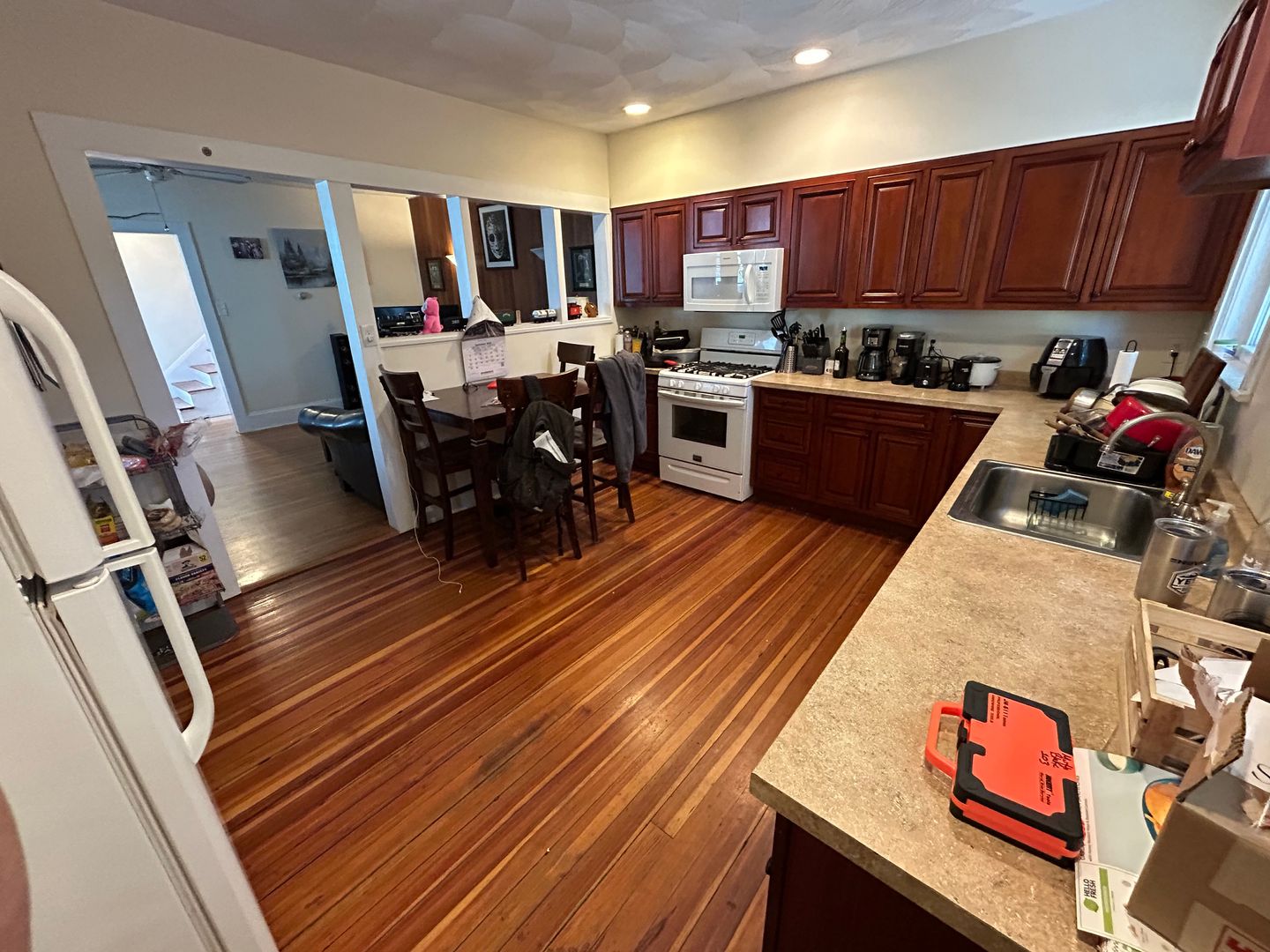 Quincy House: 77 Bigelow St