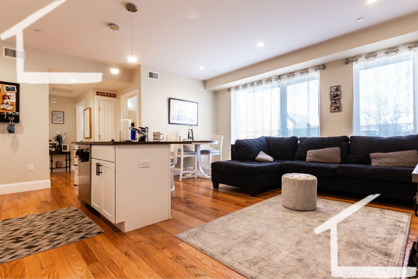 Boston Townhome: 9 Glencoe St