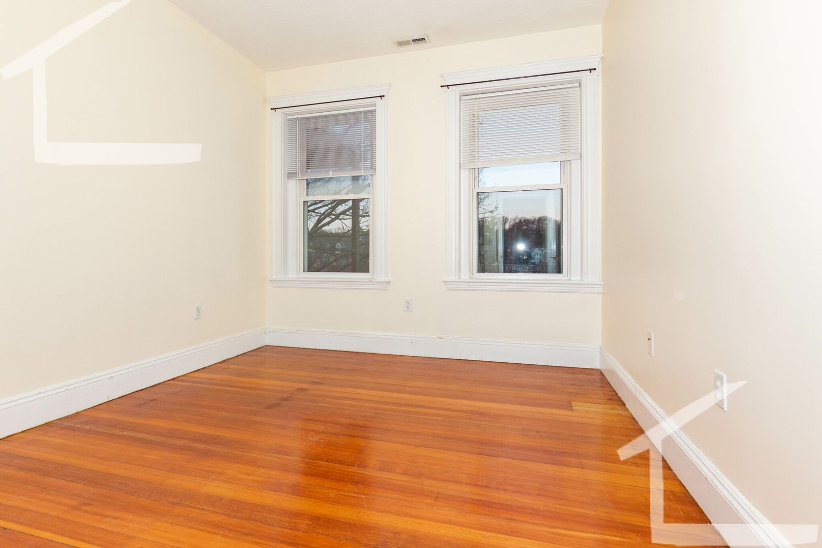 Brookline Condo: 191 Winthrop