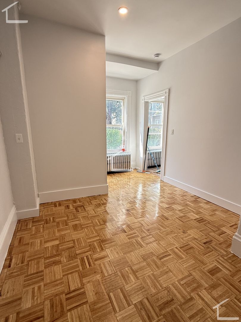 Boston House: 8B Greylock Rd.