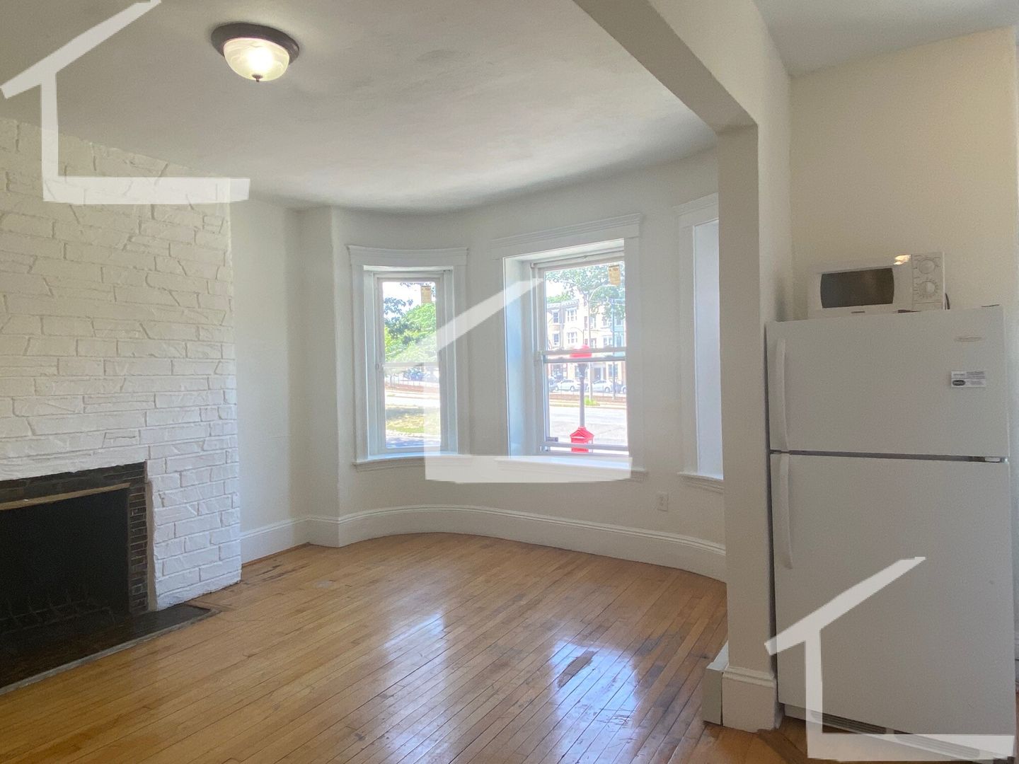 Boston Condo: 79 Brighton Ave