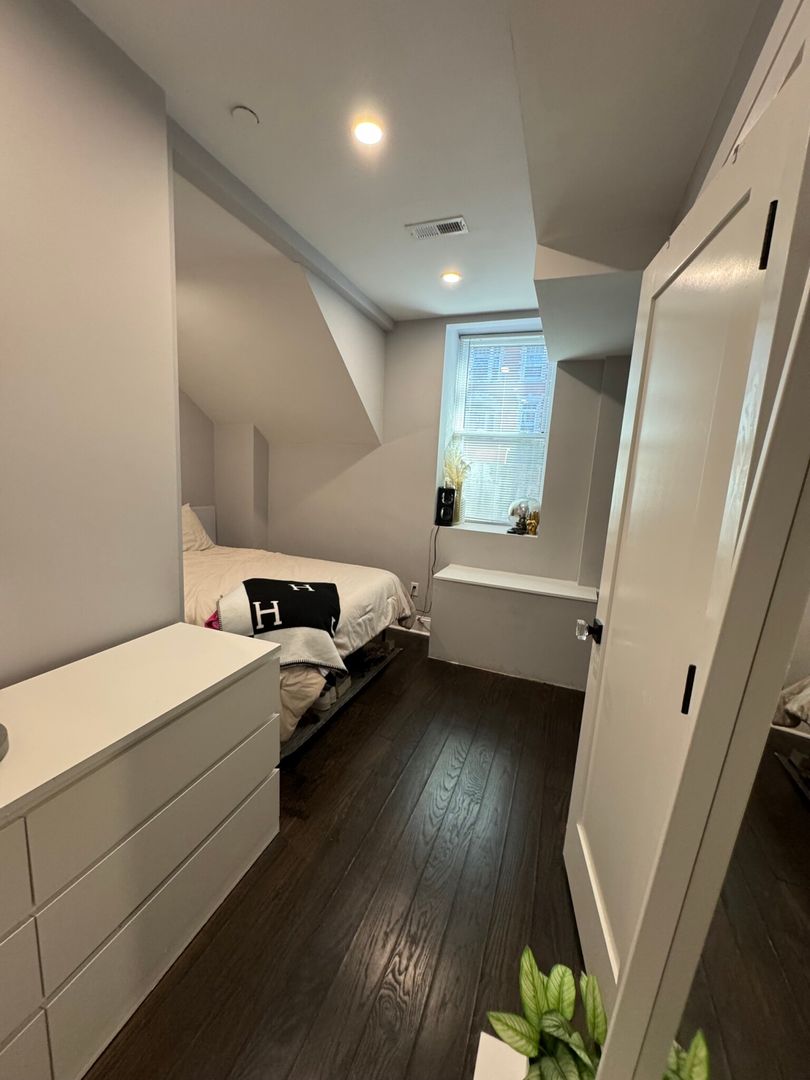 Brookline Condo: 17 Strathmore Rd,