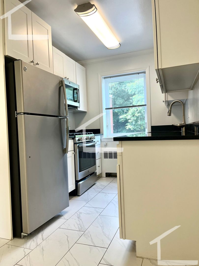 Brookline Condo: 84 St. Paul St.