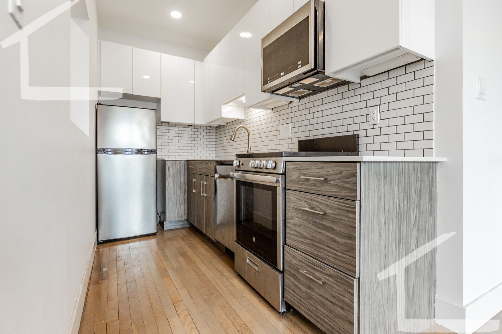 Boston Condo: 9 Peterborough St