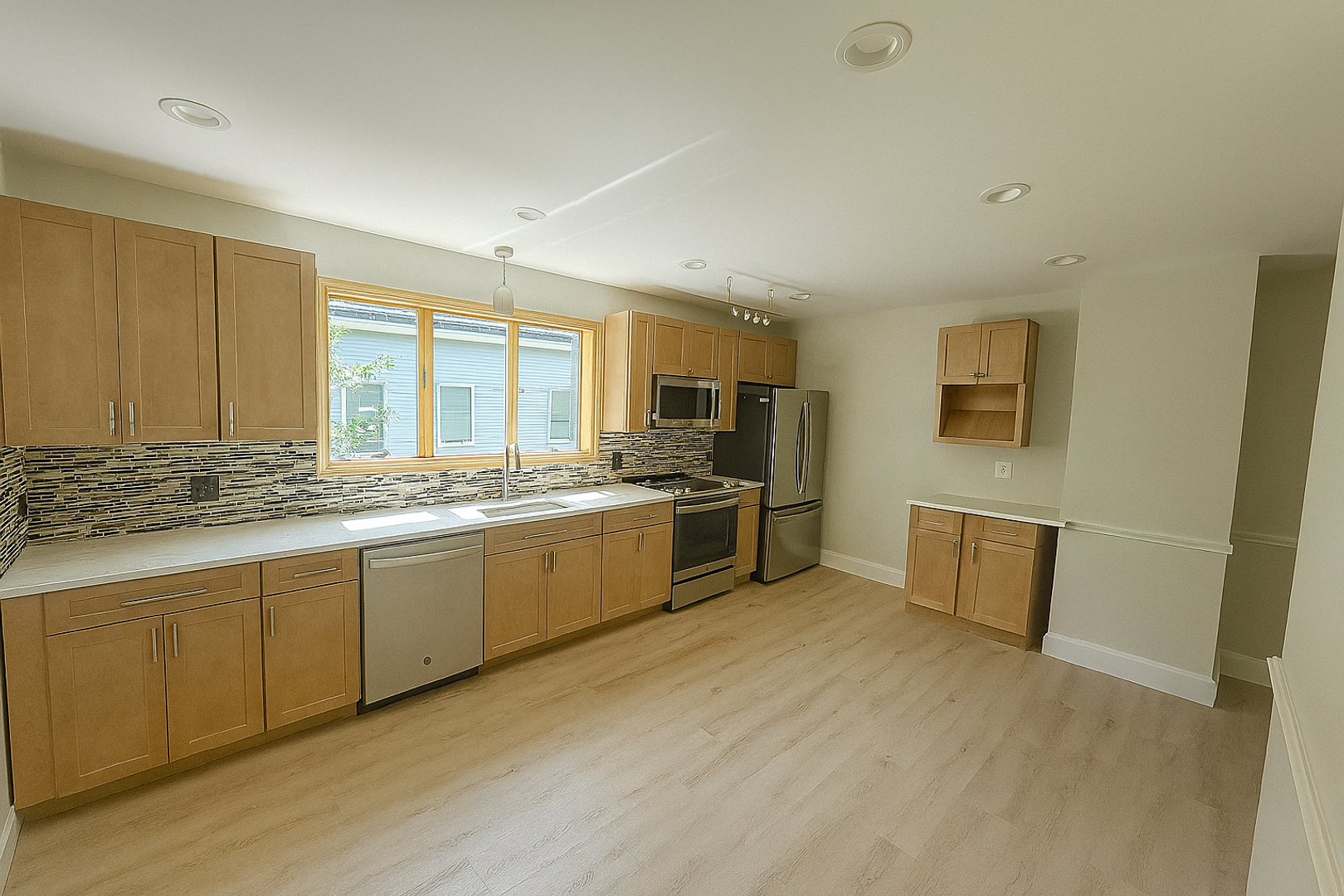 Brighton Townhome: 48 Shannon St