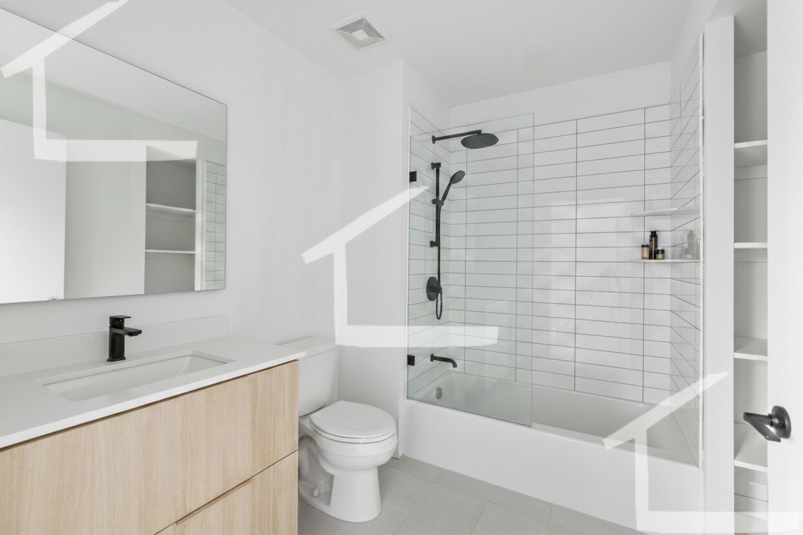 Boston Condo: 1035 Commonwealth Ave