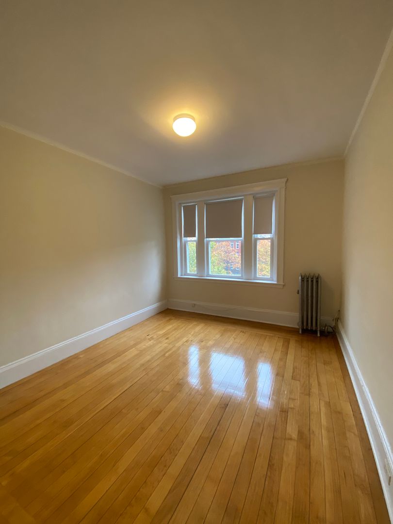 Brookline Condo: 1822 BEACON STREET