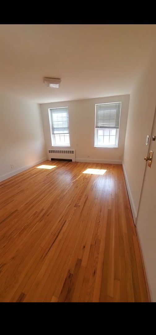 Brookline House: 29 Englewood Ave.