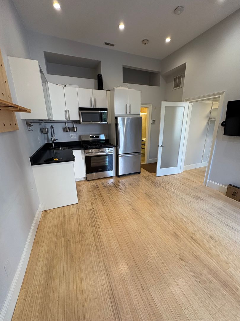 Boston Condo: 290 Columbus Ave