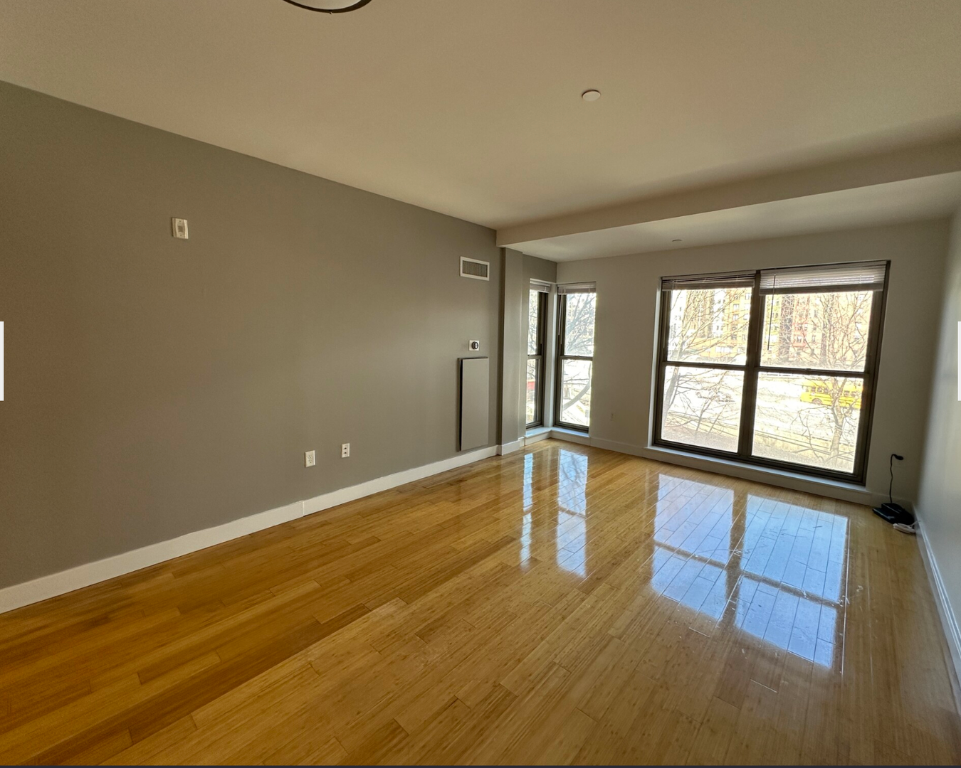 Boston Condo: 1085 Boylston St.