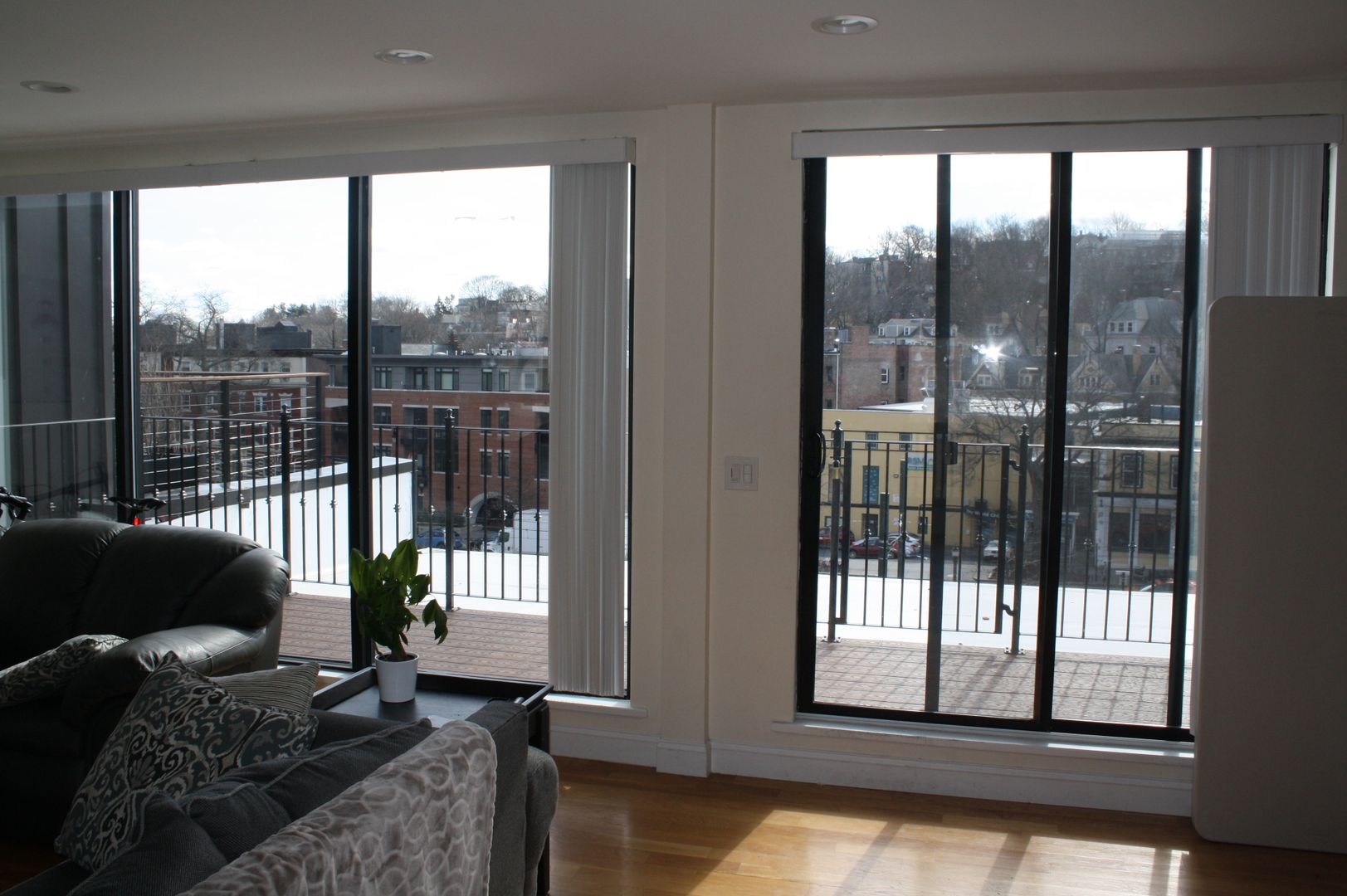 Brookline (Washington Square) House: 1616 Beaocn  St