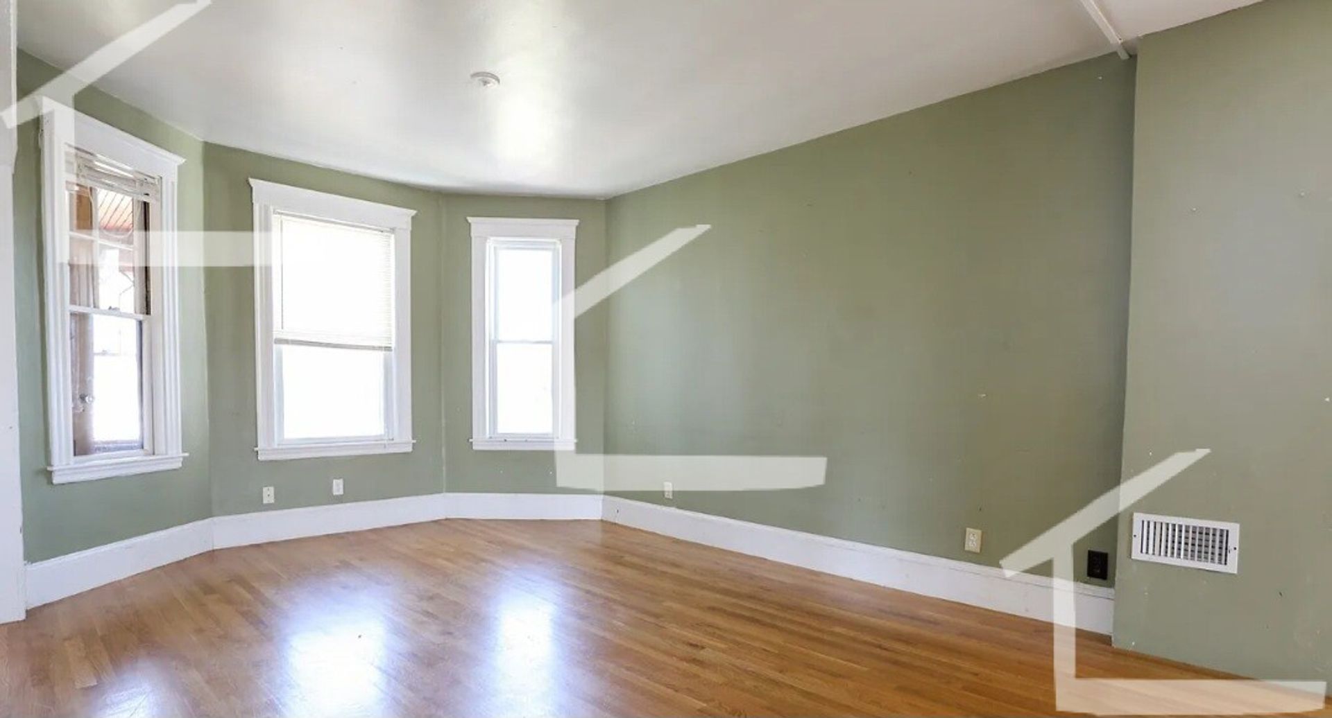 Boston Condo: 53 Leicester St