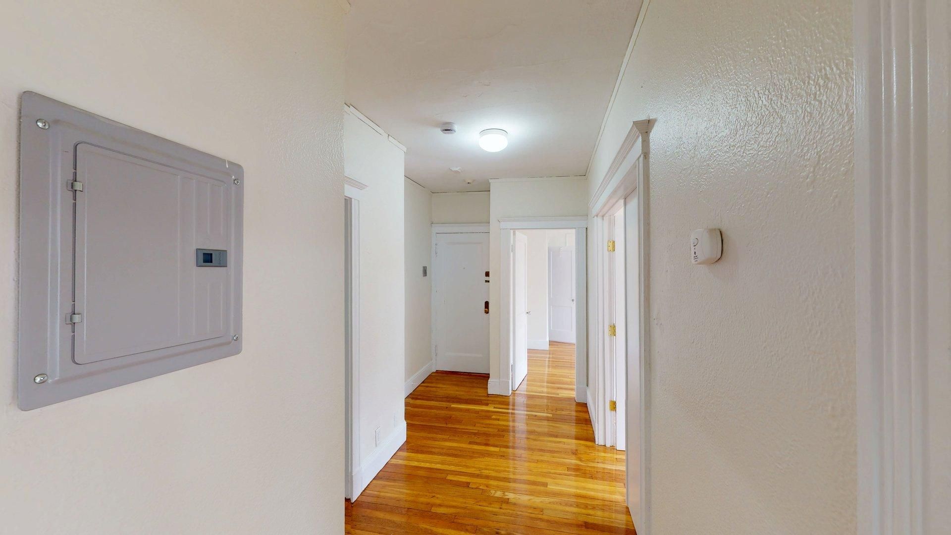 Boston House: 8 Vinal St.