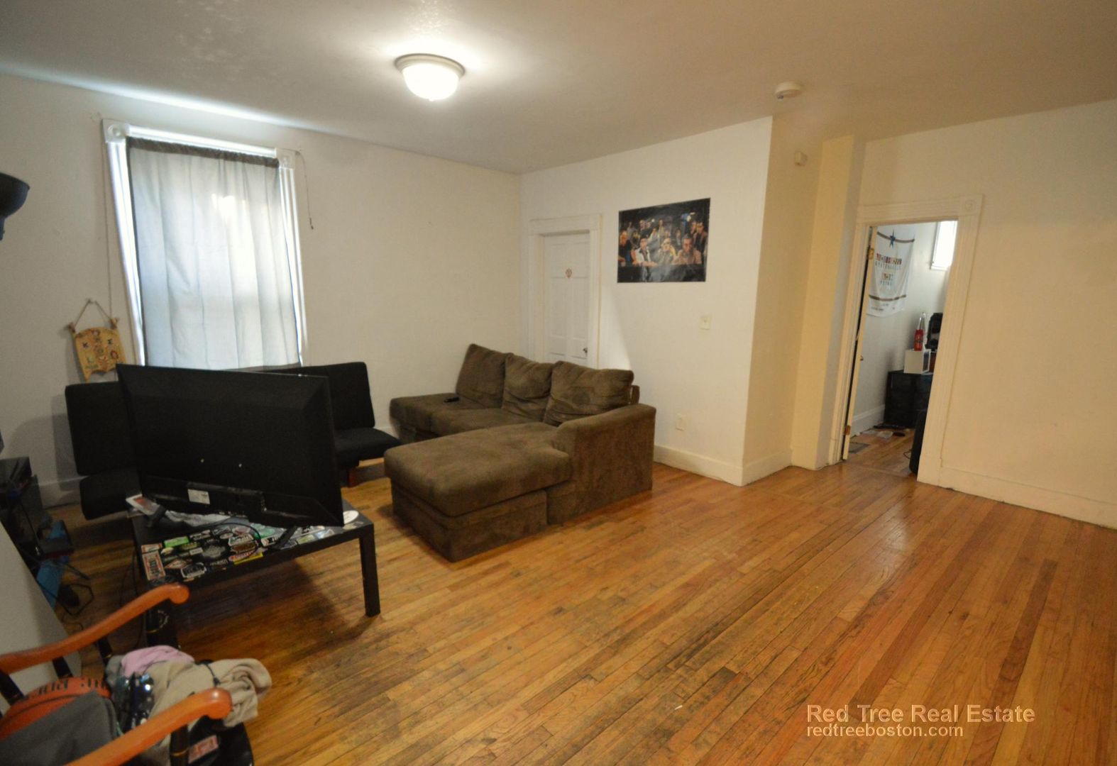 Boston Condo: 19 Pratt St