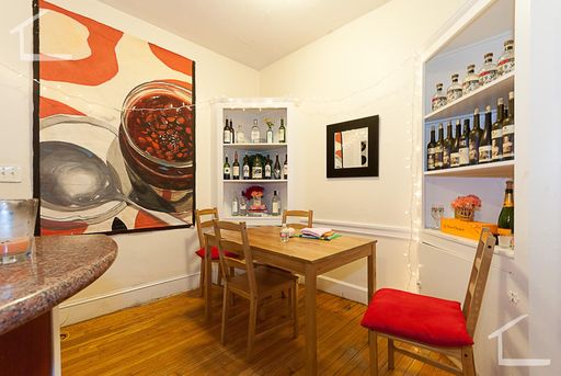 No Brokers Fee, Heat, Hot Water Included, Laundry on a Site, Parking for Rent – photo 1