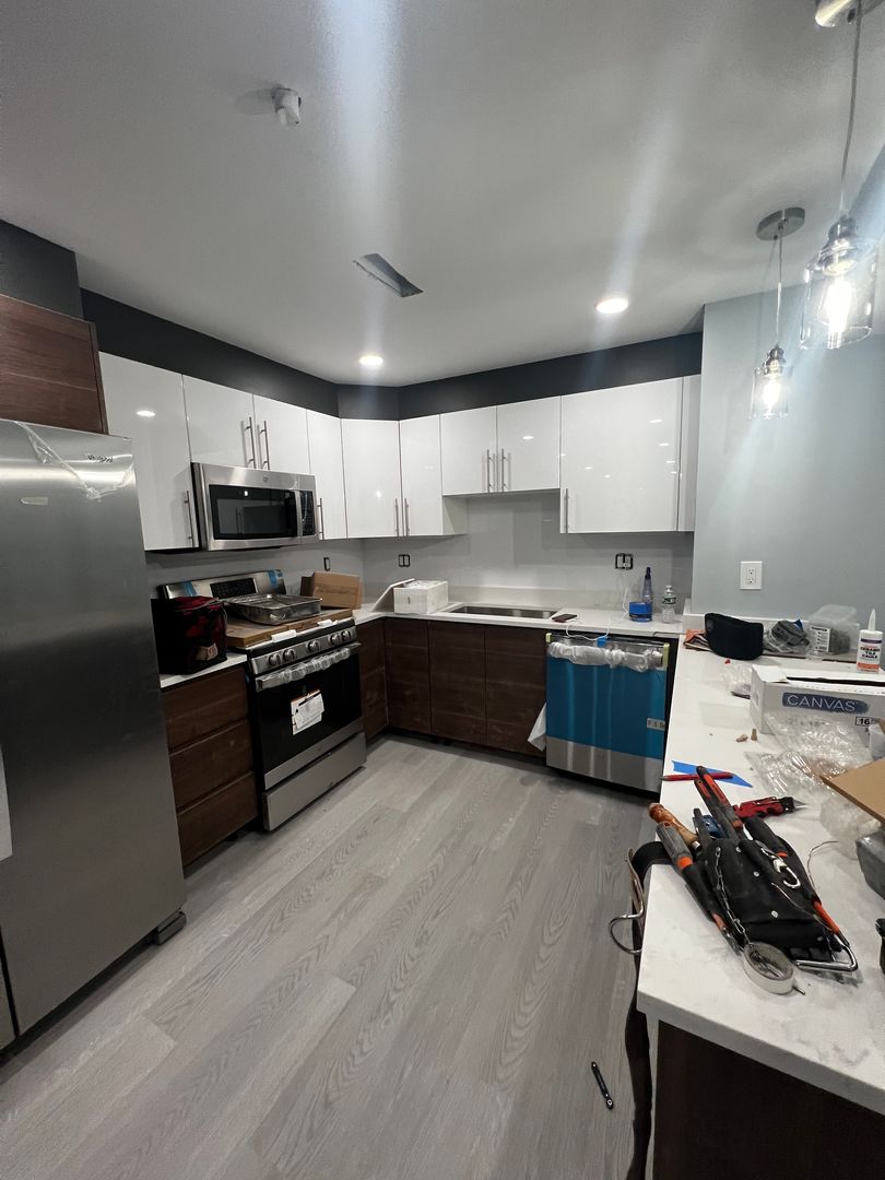 Brookline Condo: 7 Univerisity Rd