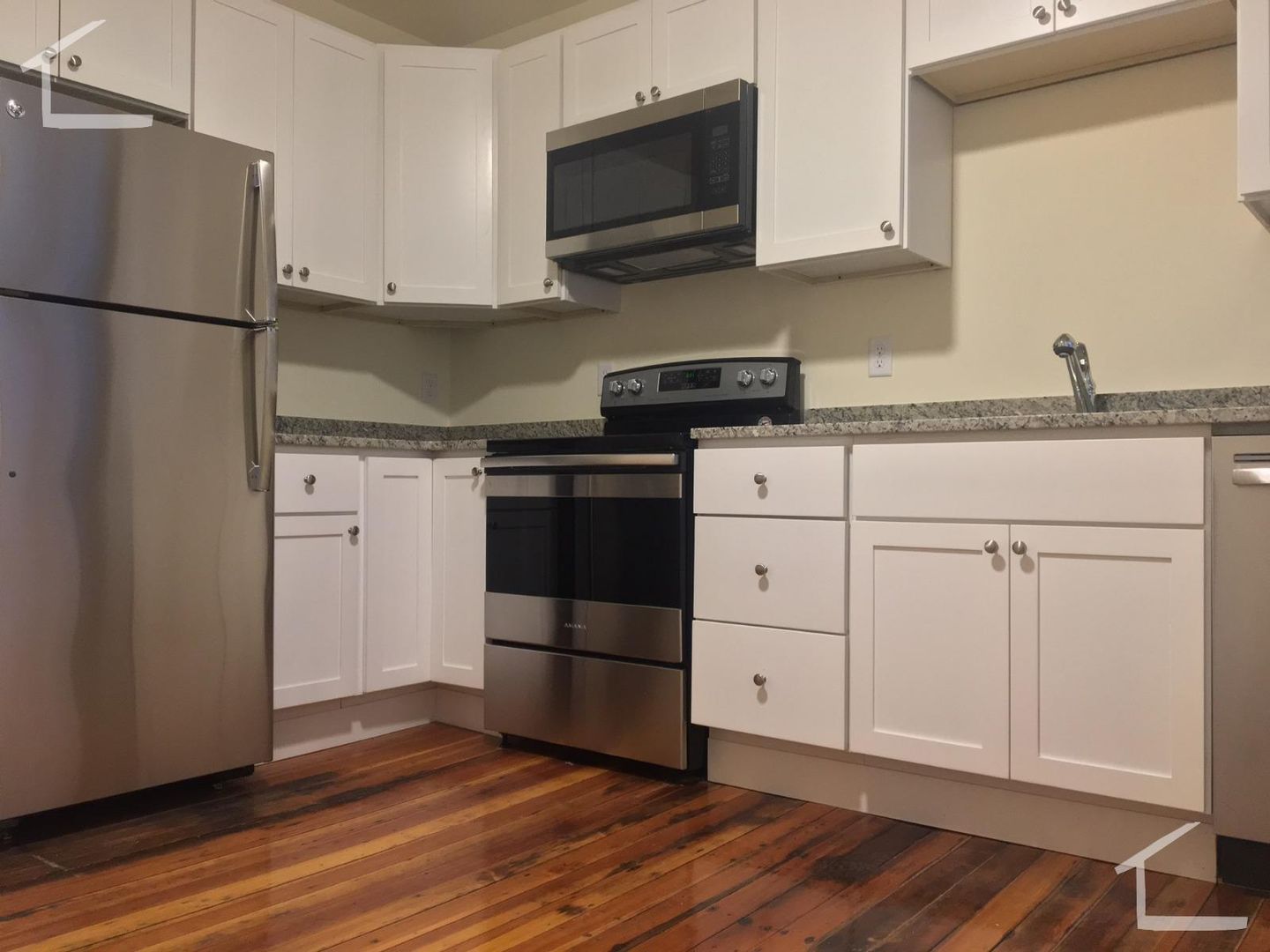 Brookline Condo: 1463 Beacon St