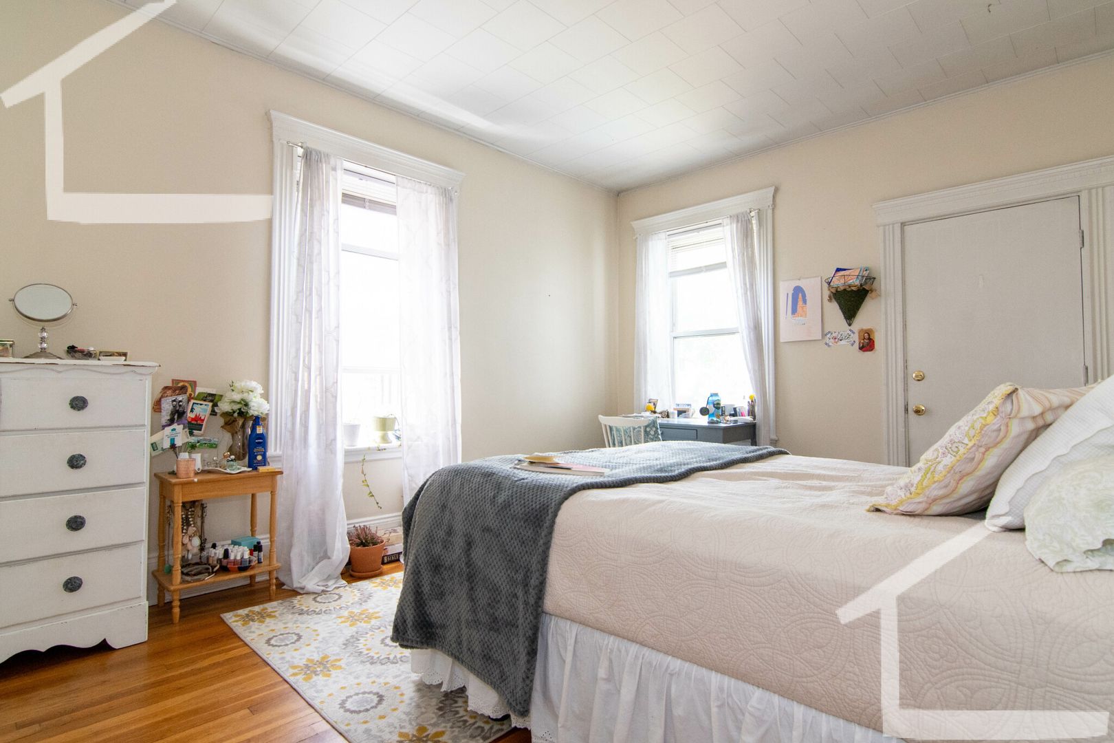 Brookline Condo: 14-16 Fuller St