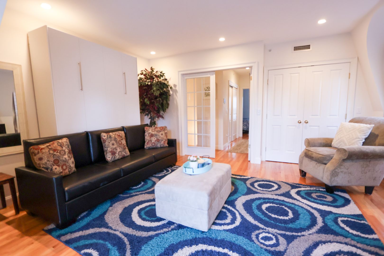 Brookline Condo: 8 Harvard Sq.,