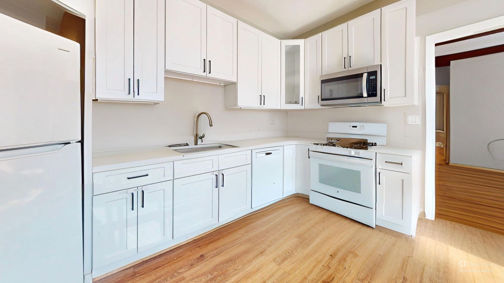 Waltham House: 12 Lyman St